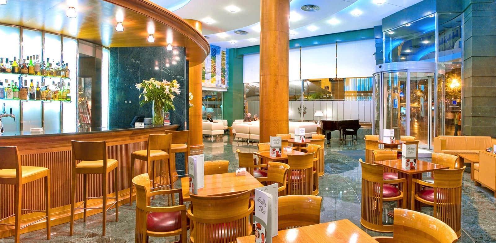 Melia Plaza Valencia Hotel Restaurant foto
